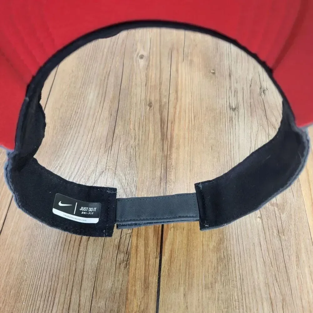 Nike Dri-Fit Arkansas Razorbacks Visor Gray Red Strapback Golf Tennis College